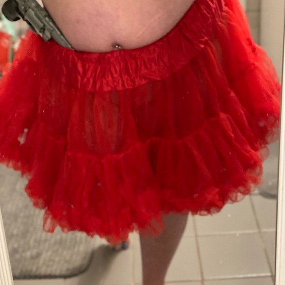 Plus size red tu tu crinoline 1x to 2x - Picture 10 of 15